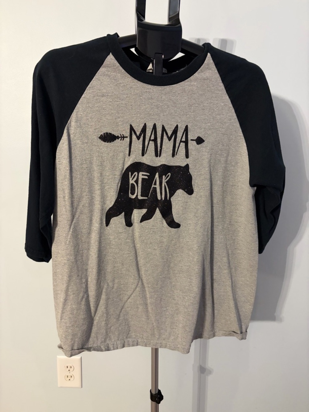 Mama Bear Raglan Shirt - Gray & Black Kids Top